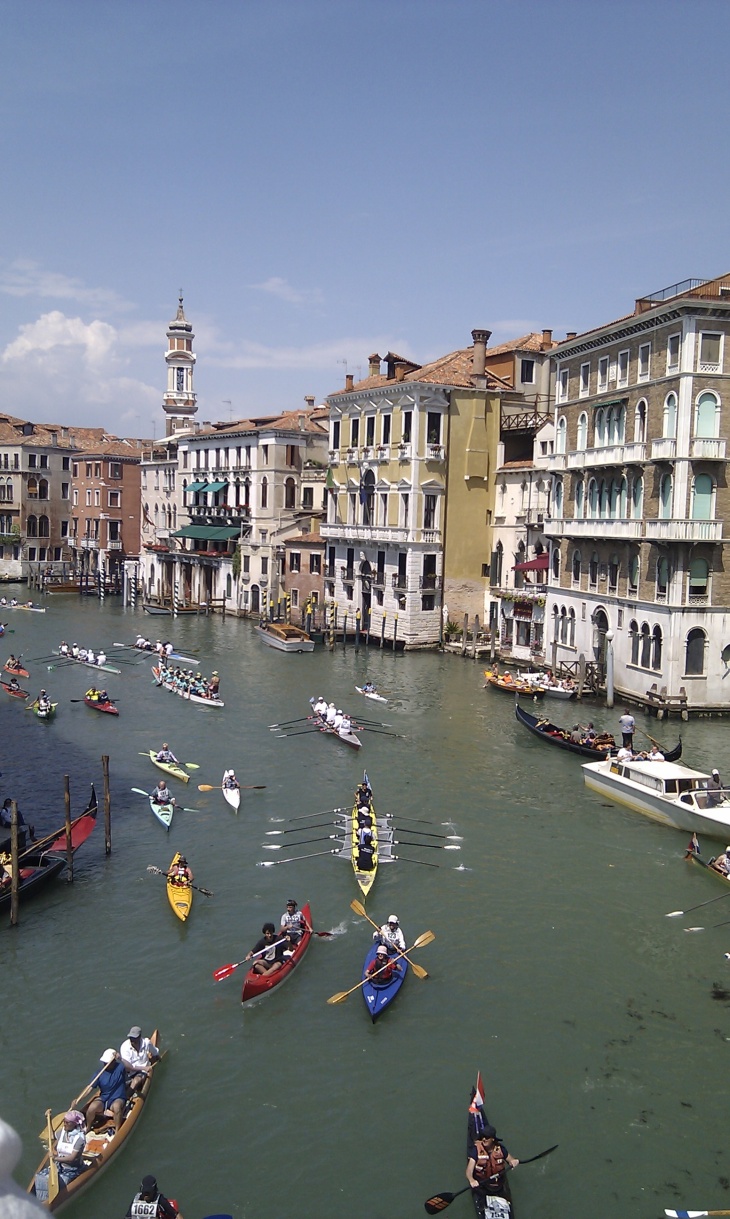 Einfahrt der Boote nach Venedig