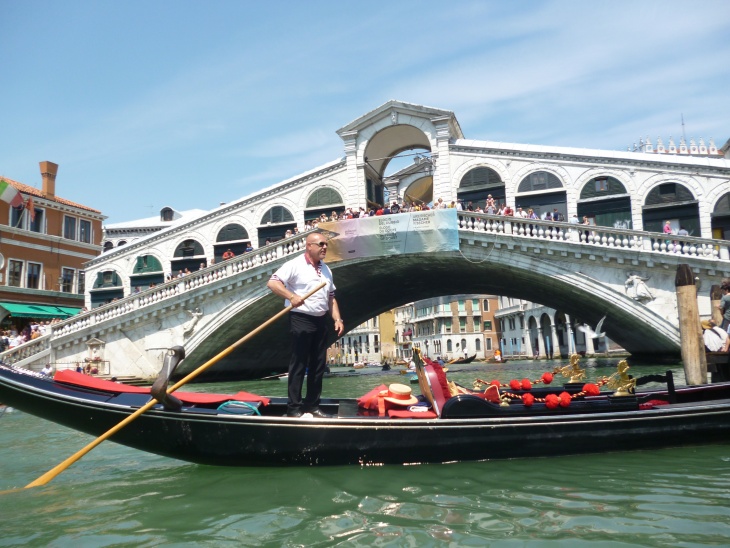 Kurz vorm Ziel an der Rialto-Brücke