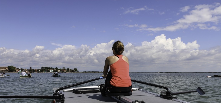 Vorwärts rudernd mit dem X-CAT am Weg nach Burano