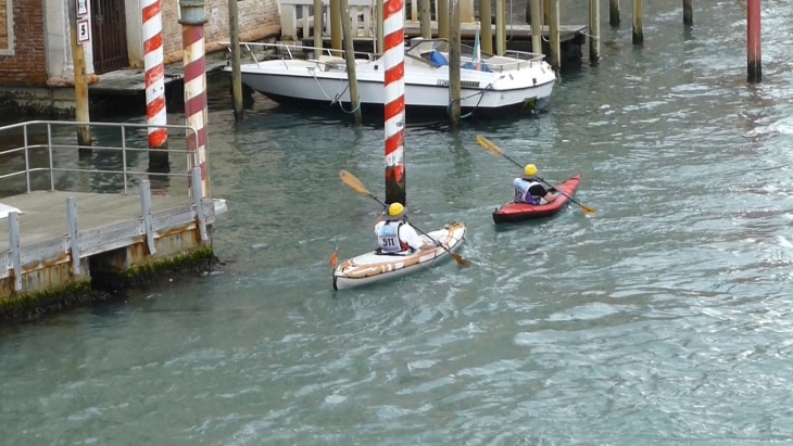 Viel Verkehr auf dem Canal grande